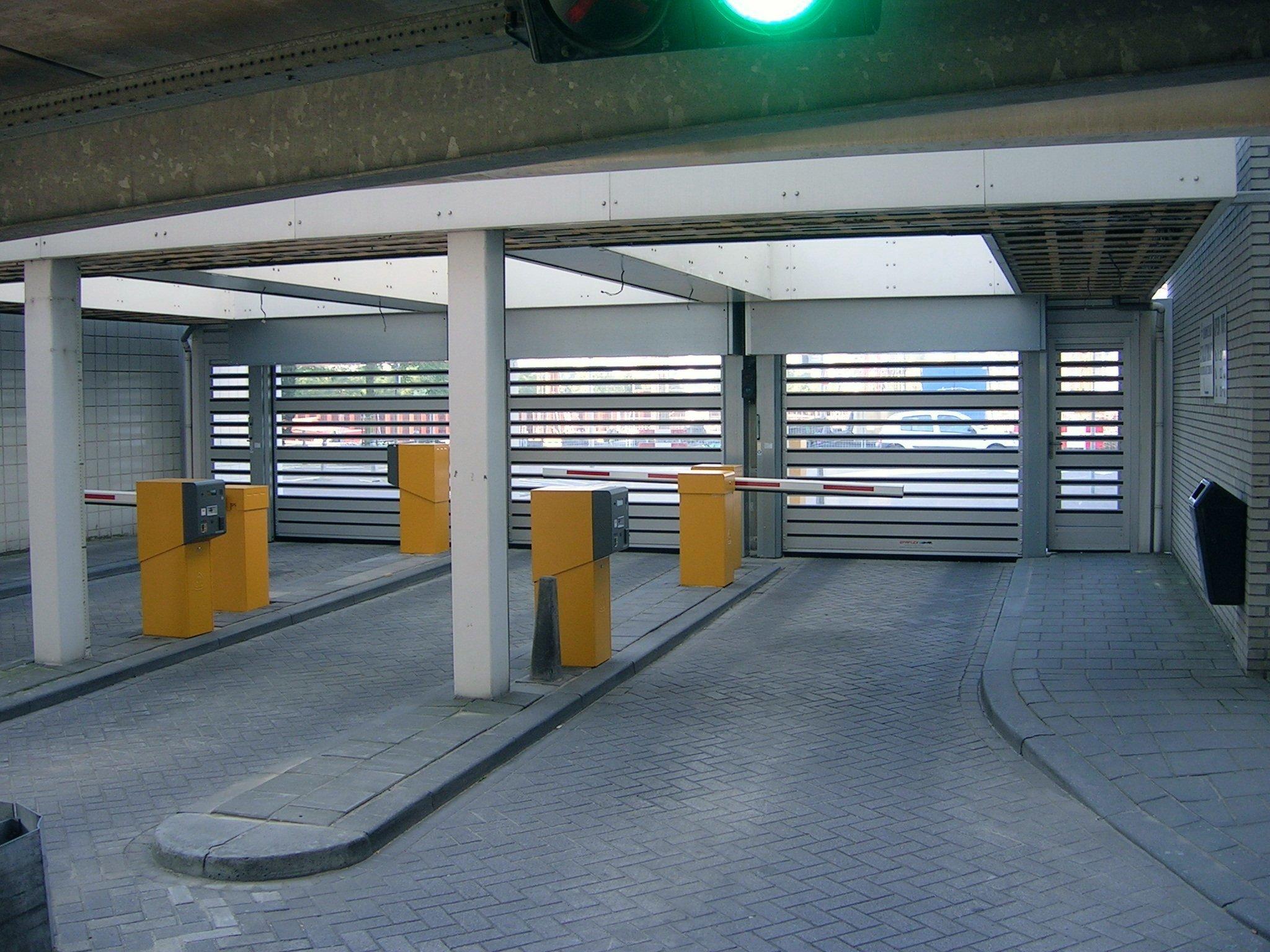 SST-Snelloopdeur parkeergarage